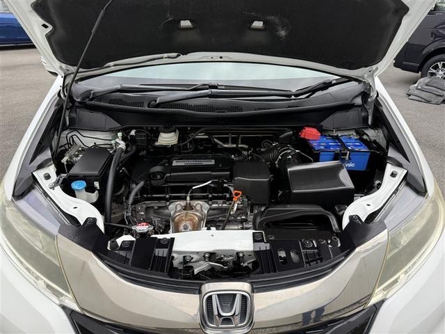 オデッセイ アブソルート・２０ｔｈアニバーサリー　アルミ　キーレスエントリー　衝突軽減Ｂ　ＬＥＤヘッドランプ　パワーウィンド　オートクルーズコントロール　３列シート　リアカメラ　スマートキー　カーテンエアバック　フルオートエアコン　ナビＴＶ　ＶＳＣ（25枚目）