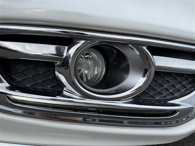 オデッセイ アブソルート・２０ｔｈアニバーサリー　アルミ　キーレスエントリー　衝突軽減Ｂ　ＬＥＤヘッドランプ　パワーウィンド　オートクルーズコントロール　３列シート　リアカメラ　スマートキー　カーテンエアバック　フルオートエアコン　ナビＴＶ　ＶＳＣ（27枚目）