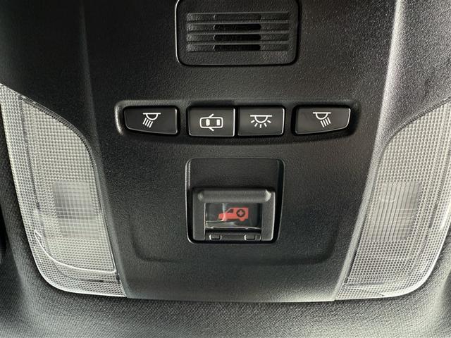 カローラスポーツ ハイブリッドＧ　Ｚ　サイドエアバック　前後誤発進抑制　Ｂモニ　エアバック　オートエアコン　地デジ　ナビＴＶ　ＡＷ　デュアルエアバッグ　整備記録簿　パワステ　ＡＢＳ　パワーウィンド　メモリーナビ（17枚目）