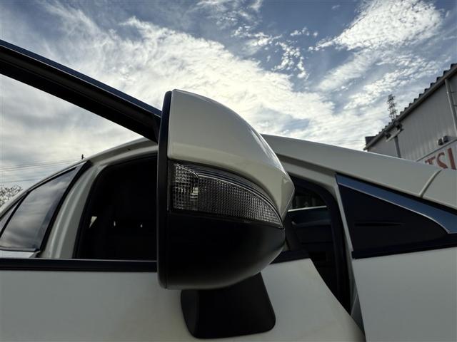 カローラスポーツ ハイブリッドＧ　Ｚ　サイドエアバック　前後誤発進抑制　Ｂモニ　エアバック　オートエアコン　地デジ　ナビＴＶ　ＡＷ　デュアルエアバッグ　整備記録簿　パワステ　ＡＢＳ　パワーウィンド　メモリーナビ（18枚目）