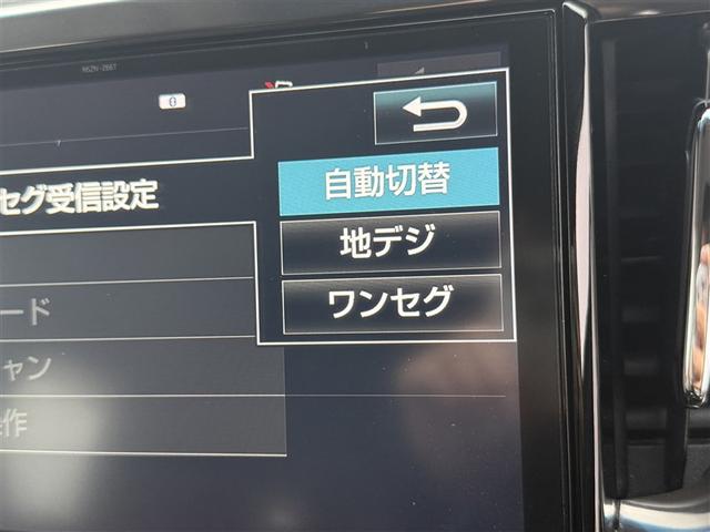 アルファード ２．５Ｓ　両側電動パワースライドドア　地上デジタル　Ｗエアコン　フルオートエアコン　盗難防止システム　横滑り防止　ＡＷ　ナビ＆ＴＶ　パワーステアリング　メモリナビ　点検記録簿　ＬＥＤランプ　キーレスエントリー（19枚目）