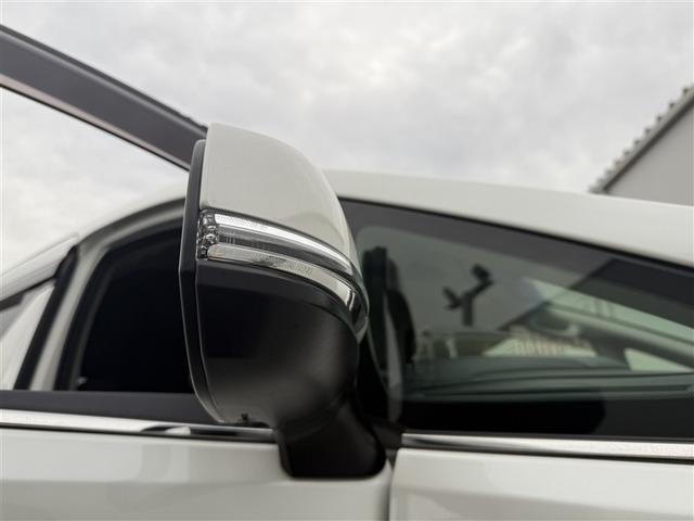 アルファード ２．５Ｓ　両側電動パワースライドドア　地上デジタル　Ｗエアコン　フルオートエアコン　盗難防止システム　横滑り防止　ＡＷ　ナビ＆ＴＶ　パワーステアリング　メモリナビ　点検記録簿　ＬＥＤランプ　キーレスエントリー（32枚目）