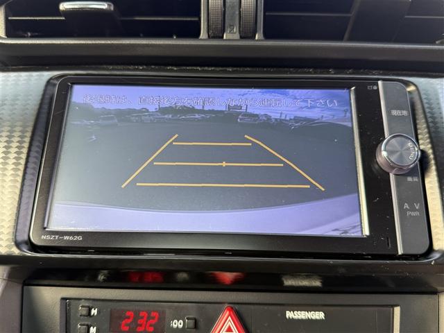 ８６ ＧＴ　キーフリ　１オナ　盗難防止　地デジ　スマートキ－　ＥＴＣ車載器　ＶＳＡ　オートエアコン　サイドＳＲＳ　助手席エアバッグ　パワーウィンドウ　アルミ　運転席エアバッグ　ＡＢＳ　パワーステアリング（9枚目）