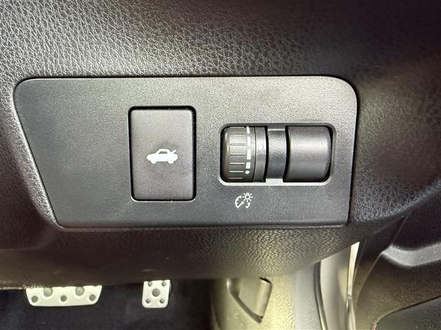 ８６ ＧＴ　キーフリ　１オナ　盗難防止　地デジ　スマートキ－　ＥＴＣ車載器　ＶＳＡ　オートエアコン　サイドＳＲＳ　助手席エアバッグ　パワーウィンドウ　アルミ　運転席エアバッグ　ＡＢＳ　パワーステアリング（14枚目）