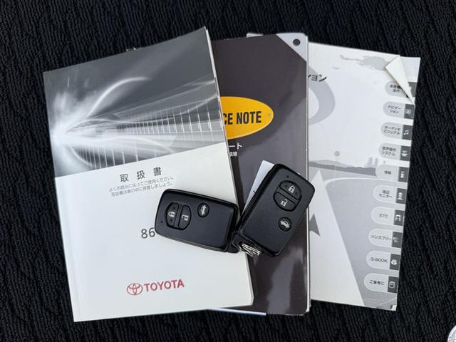 ８６ ＧＴ　キーフリ　１オナ　盗難防止　地デジ　スマートキ－　ＥＴＣ車載器　ＶＳＡ　オートエアコン　サイドＳＲＳ　助手席エアバッグ　パワーウィンドウ　アルミ　運転席エアバッグ　ＡＢＳ　パワーステアリング（25枚目）