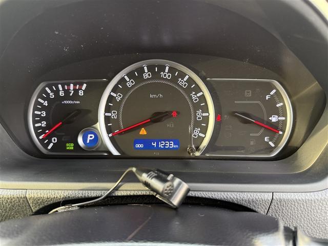 ヴォクシー ＺＳ　煌　地上デジタル　ＴＳＳ　両側パワードア　パワーウィンド　横滑防止　１オーナ　整備記録簿　盗難防止装置　スマートエントリー　Ｂカメラ　ＬＥＤヘッドライト　メモリーナビ　３列シート　ＥＴＣ　ナビ＆ＴＶ　ＡＷ（10枚目）