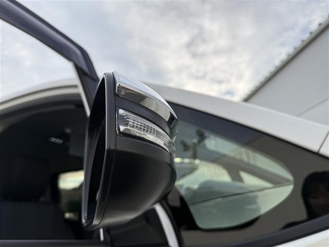 ヴォクシー ＺＳ　煌　地上デジタル　ＴＳＳ　両側パワードア　パワーウィンド　横滑防止　１オーナ　整備記録簿　盗難防止装置　スマートエントリー　Ｂカメラ　ＬＥＤヘッドライト　メモリーナビ　３列シート　ＥＴＣ　ナビ＆ＴＶ　ＡＷ（26枚目）