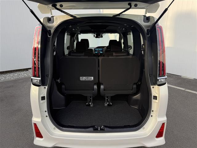 ノア ハイブリッドＳｉ　ＡＢＳ　横滑り防止機能　ダブルエアコン　エアバッグ　バックモニター　片側電動スライドドア　記録簿有　ナビＴＶ　３列シート　メモリーナビ　ＥＴＣ　ドラレコ　ＤＶＤ再生　パワーウィンドウ　オートエアコン（27枚目）