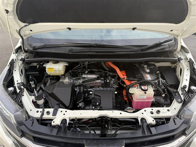 ノア ハイブリッドＳｉ　ＡＢＳ　横滑り防止機能　ダブルエアコン　エアバッグ　バックモニター　片側電動スライドドア　記録簿有　ナビＴＶ　３列シート　メモリーナビ　ＥＴＣ　ドラレコ　ＤＶＤ再生　パワーウィンドウ　オートエアコン（31枚目）