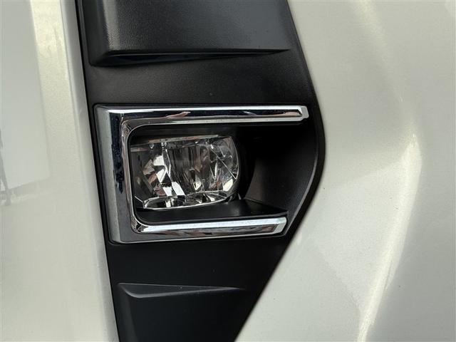 ノア ハイブリッドＳｉ　ＡＢＳ　横滑り防止機能　ダブルエアコン　エアバッグ　バックモニター　片側電動スライドドア　記録簿有　ナビＴＶ　３列シート　メモリーナビ　ＥＴＣ　ドラレコ　ＤＶＤ再生　パワーウィンドウ　オートエアコン（32枚目）