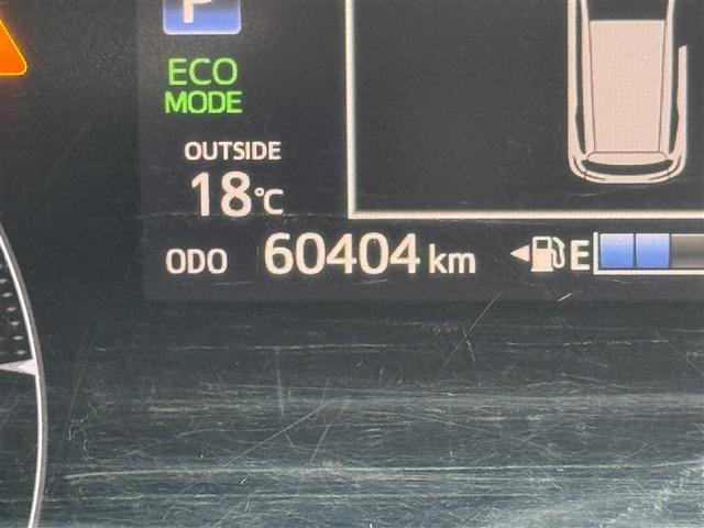 シエンタ ハイブリッドG ブレーキサポート Bカメラ 地デジ DVD キーフリー スマキー メモリナビ ナビTV ETC イモビライザー 運転席エアバック アルミホイール フルオートエアコン デュアルエアバッグ PW ABS(8枚目)