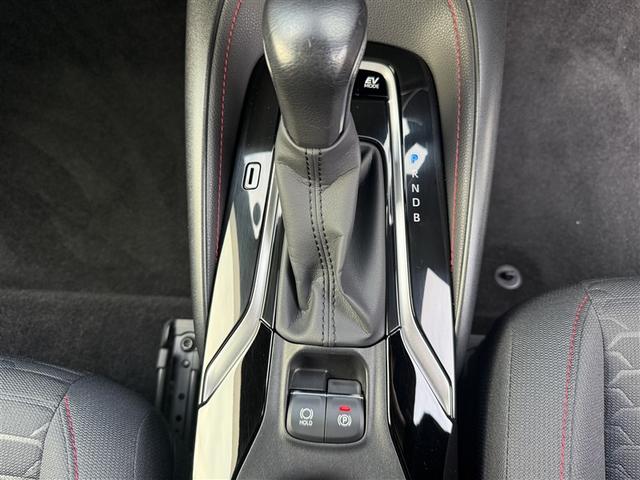 カローラスポーツ ハイブリッドＧ　Ｚ　サイドエアバック　前後誤発進抑制　Ｂモニ　エアバック　オートエアコン　地デジ　ナビＴＶ　ＡＷ　デュアルエアバッグ　パワステ　ＡＢＳ　パワーウィンド　メモリーナビ（11枚目）