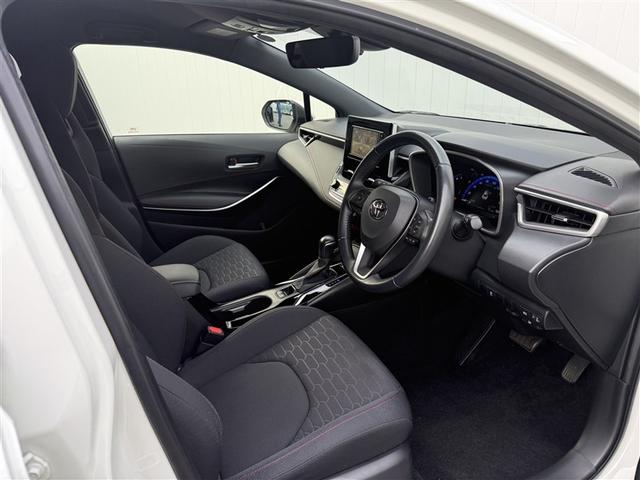 カローラスポーツ ハイブリッドＧ　Ｚ　サイドエアバック　前後誤発進抑制　Ｂモニ　エアバック　オートエアコン　地デジ　ナビＴＶ　ＡＷ　デュアルエアバッグ　パワステ　ＡＢＳ　パワーウィンド　メモリーナビ（16枚目）