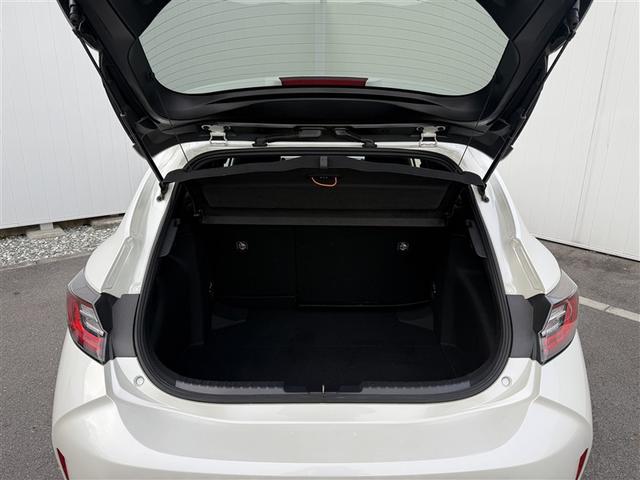 カローラスポーツ ハイブリッドＧ　Ｚ　サイドエアバック　前後誤発進抑制　Ｂモニ　エアバック　オートエアコン　地デジ　ナビＴＶ　ＡＷ　デュアルエアバッグ　パワステ　ＡＢＳ　パワーウィンド　メモリーナビ（19枚目）