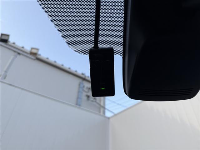 アクア クロスオーバー　Ｂカメラ　地デジ　イモビライザー　ナビＴＶ　エアコン　１オ－ナ－　ＥＳＣ　記録簿　アルミホイール　キーフリー　ＤＶＤ再生可　ＥＴＣ　パワーステアリング　パワーウィンドウ　メモリーナビ　ＡＢＳ（16枚目）