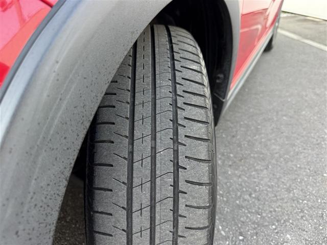 アクア クロスオーバー　Ｂカメラ　地デジ　イモビライザー　ナビＴＶ　エアコン　１オ－ナ－　ＥＳＣ　記録簿　アルミホイール　キーフリー　ＤＶＤ再生可　ＥＴＣ　パワーステアリング　パワーウィンドウ　メモリーナビ　ＡＢＳ（27枚目）