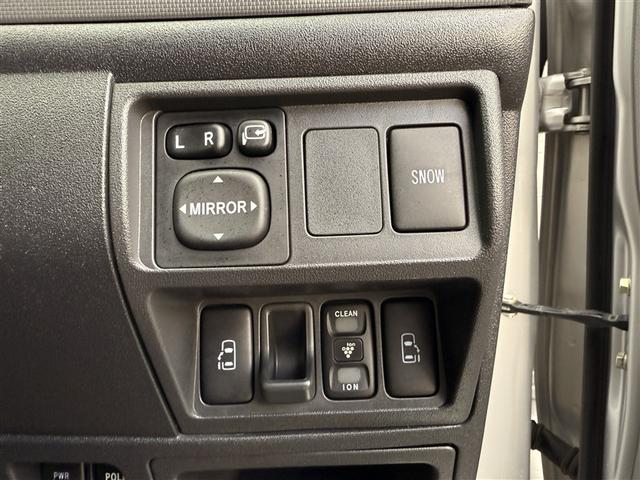 シエンタ DICE-G ワンセグテレビ Pウインドウ WエアB メンテナンスノート メモリーナビ ナビTV 両側自動ドア ABS エアバッグ オートエアコン パワーステアリング アルミホイール(10枚目)