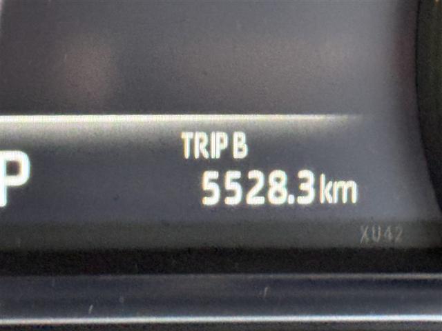 ハリアー Ｇ　衝突回避ブレーキ　セキュリティーアラーム　ＡＡＣ　バックモニタ－　記録簿有　１オーナ　横滑防止装置　ＬＥＤランプ　スマキー　キーフリー　ＡＷ　ＥＴＣ車載器　ＰＳ　パワーウインドウ　ナビ　パワ－シ－ト（9枚目）