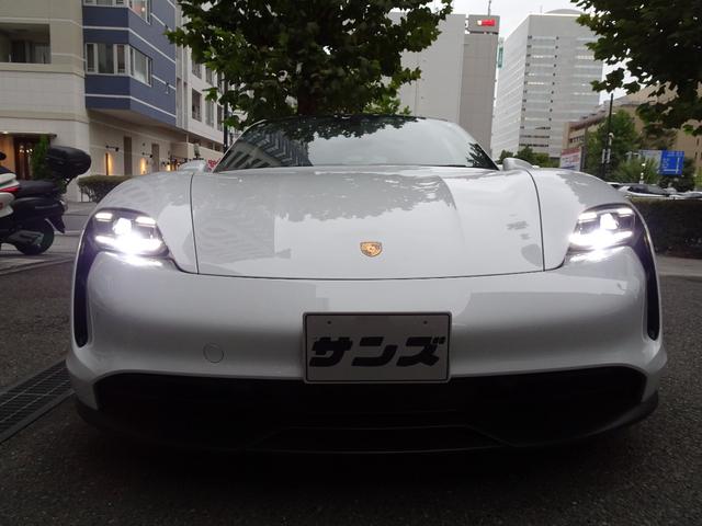 タイカン タイカン　４Ｓ　１オーナー禁煙車　正規ディーラー記録簿６枚完備　ガレージ保管車　車検９年５月２５日迄　純正ナビ　Ｂカメラ　前後センサー　全周囲カメラ　白本革シートヒータ　ＢＬＩＳ　ＥＴＣ　ＡＣＣ　電動ゲート　２０ＡＷ（16枚目）