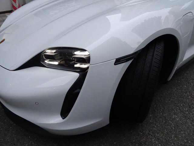タイカン タイカン　４Ｓ　１オーナー禁煙車　正規ディーラー記録簿６枚完備　ガレージ保管車　車検９年５月２５日迄　純正ナビ　Ｂカメラ　前後センサー　全周囲カメラ　白本革シートヒータ　ＢＬＩＳ　ＥＴＣ　ＡＣＣ　電動ゲート　２０ＡＷ（39枚目）