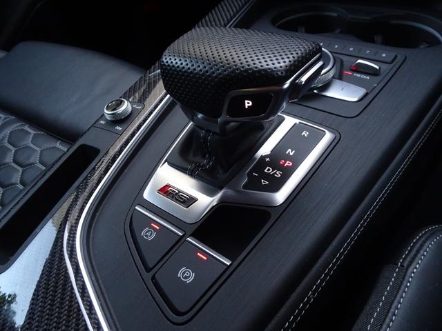 ＲＳ５スポーツバック ベースグレード　禁煙車　正規ディーラー記録簿３枚完備　ソノマグリーンＭ色　ＨＤＤナビ　フルセグＴＶ　Ｂカメラ　前後センサー　全周囲カメラ　黒革ヒーター　電動ゲート　ドラレコ　スペアキー　ＥＴＣ　ＨＵＤ　レーダー　ＣＤ（65枚目）