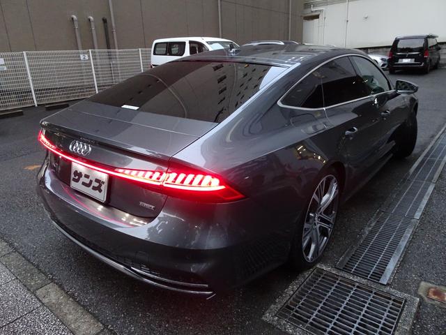 Ａ７スポーツバック ５５ＴＦＳＩクワトロ　Ｓライン　１オーナー禁煙車　正規ディーラー記録簿７枚完備　ガレージ保管車　走行３４９１１Ｋ　デイトナグレーＭ色　ＨＤＤナビ　ＴＶキャンセラー　本革ヒーター　ソフトクローズドア　電動ゲート　純正ＯＰ２１インチＡＷ（3枚目）