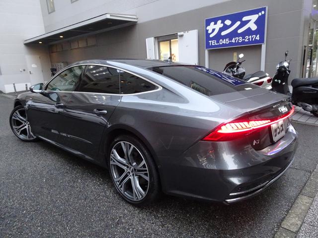 Ａ７スポーツバック ５５ＴＦＳＩクワトロ　Ｓライン　１オーナー禁煙車　正規ディーラー記録簿７枚完備　ガレージ保管車　走行３４９１１Ｋ　デイトナグレーＭ色　ＨＤＤナビ　ＴＶキャンセラー　本革ヒーター　ソフトクローズドア　電動ゲート　純正ＯＰ２１インチＡＷ（5枚目）