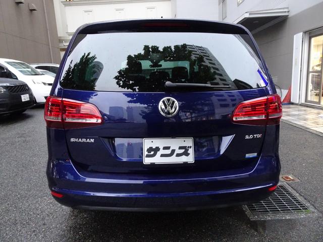 シャラン TDI ハイライン 正規ディーラー下取車 1オーナー禁煙車 正規ディーラー記録簿3枚完備 ガレージ保管車 純正ナビTV バックカメラ 前後センサー 電動ゲート ACC BLIS スペアキー 半革ヒーター ETC 17AW(4枚目)