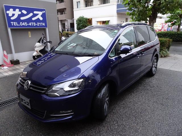 シャラン TDI ハイライン 正規ディーラー下取車 1オーナー禁煙車 正規ディーラー記録簿3枚完備 ガレージ保管車 純正ナビTV バックカメラ 前後センサー 電動ゲート ACC BLIS スペアキー 半革ヒーター ETC 17AW(7枚目)