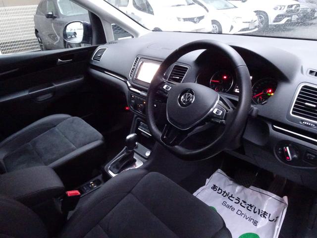シャラン TDI ハイライン 正規ディーラー下取車 1オーナー禁煙車 正規ディーラー記録簿3枚完備 ガレージ保管車 純正ナビTV バックカメラ 前後センサー 電動ゲート ACC BLIS スペアキー 半革ヒーター ETC 17AW(45枚目)