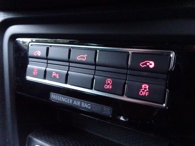 シャラン TDI ハイライン 正規ディーラー下取車 1オーナー禁煙車 正規ディーラー記録簿3枚完備 ガレージ保管車 純正ナビTV バックカメラ 前後センサー 電動ゲート ACC BLIS スペアキー 半革ヒーター ETC 17AW(69枚目)
