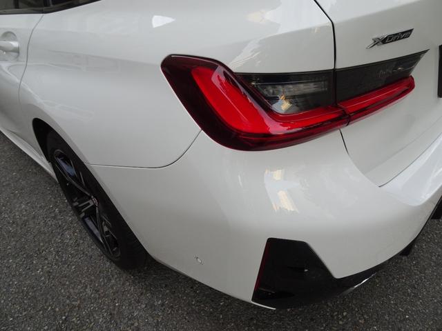 ３シリーズ ３２０ｄ　ｘＤｒｉｖｅツーリング　Ｍスポーツ　後期型　禁煙車　正規ディーラー記録簿２枚完備　車検整備付　ガレージ保管車　ＨＤＤナビ　半革シートヒーター　バックカメラ　前後センサー　サンルーフ　純正前後ドラレコ　ＨＵＤ　ＡＣＣ　電動ゲート　ＥＴＣ（34枚目）