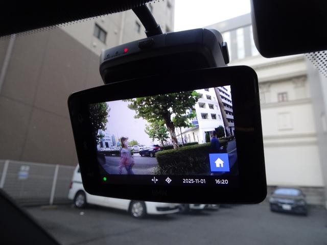 ３シリーズ ３２０ｄ　ｘＤｒｉｖｅツーリング　Ｍスポーツ　後期型　禁煙車　正規ディーラー記録簿２枚完備　車検整備付　ガレージ保管車　ＨＤＤナビ　半革シートヒーター　バックカメラ　前後センサー　サンルーフ　純正前後ドラレコ　ＨＵＤ　ＡＣＣ　電動ゲート　ＥＴＣ（66枚目）