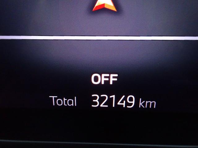 ３シリーズ ３２０ｄ　ｘＤｒｉｖｅツーリング　Ｍスポーツ　後期型　禁煙車　正規ディーラー記録簿２枚完備　車検整備付　ガレージ保管車　ＨＤＤナビ　半革シートヒーター　バックカメラ　前後センサー　サンルーフ　純正前後ドラレコ　ＨＵＤ　ＡＣＣ　電動ゲート　ＥＴＣ（68枚目）