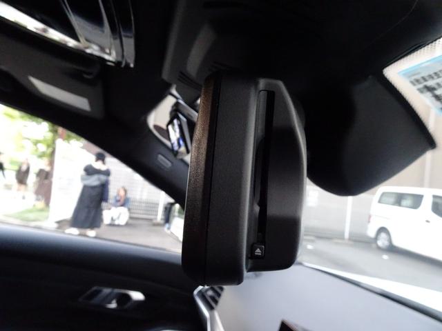 ３シリーズ ３２０ｄ　ｘＤｒｉｖｅツーリング　Ｍスポーツ　後期型　禁煙車　正規ディーラー記録簿２枚完備　車検整備付　ガレージ保管車　ＨＤＤナビ　半革シートヒーター　バックカメラ　前後センサー　サンルーフ　純正前後ドラレコ　ＨＵＤ　ＡＣＣ　電動ゲート　ＥＴＣ（69枚目）