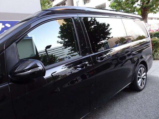 Ｖクラス Ｖ２２０ｄ　マルコポーロホライゾン　正規ディーラー下取車　１オーナー　メンテナンス記録簿４枚完備　車検９年６月２３日迄有り　ＨＤＤナビフルセグＴＶ　バックカメラ　前後センサー　全周囲カメラ　電動ゲート　マットレス未使用　スペアキー　黒革（29枚目）