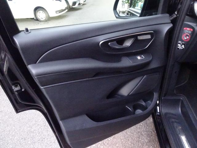 Ｖクラス Ｖ２２０ｄ　マルコポーロホライゾン　正規ディーラー下取車　１オーナー　メンテナンス記録簿４枚完備　車検９年６月２３日迄有り　ＨＤＤナビフルセグＴＶ　バックカメラ　前後センサー　全周囲カメラ　電動ゲート　マットレス未使用　スペアキー　黒革（49枚目）