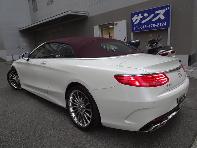 Sクラス S550 カブリオレ 禁煙車 車検整備付き フロントバンパー&フロントフェンダー&ボンネットプロテクションフィルム施工 AMG・S63前後バンパー パナメリカーナグリル HDDナビTV 全周囲カメラ 赤革 エアサス ACC(5枚目)