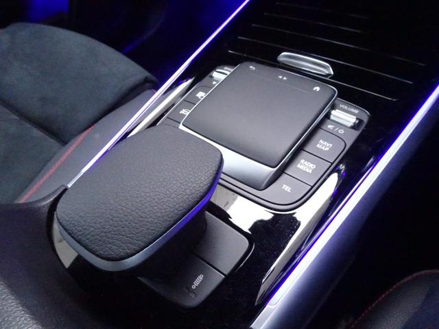 GLB GLB35 4マチック 禁煙車 走行15136K ガレージ保管 車検整備付 レーダーセーフティPKG AMGパフォーマンスステアリング アンビエントライト HDDナビ フルセグTV 純正前後ドラレコ 全周囲カメラ 電動ゲート(66枚目)
