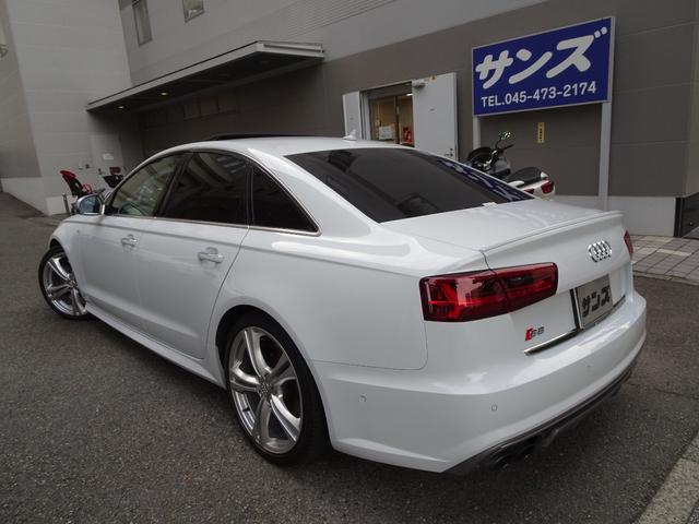 Ｓ６ ベースグレード　後期型　禁煙車　ガレージ保管車　記録簿５枚完備　純正ナビフルセグＴＶ　バックカメラ前後センサー　全周囲カメラ　黒革シートヒーター　ベンチレーション　ＡＣＣ　ＢＬＩＳ　ドラレコ　ＢＯＳＥサウンド　ＥＴＣ（5枚目）