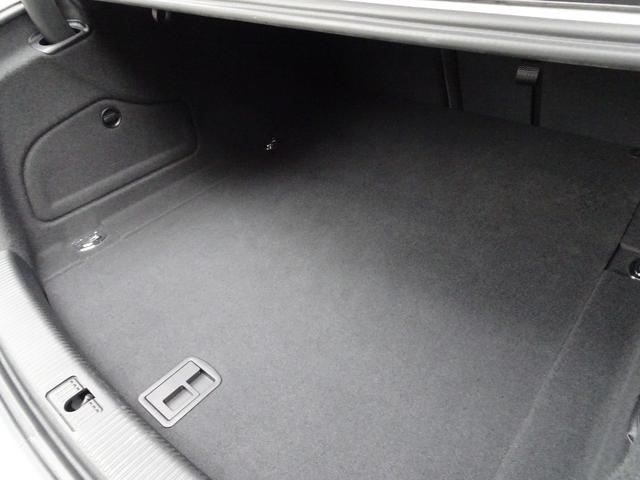 Ｓ６ ベースグレード　後期型　禁煙車　ガレージ保管車　記録簿５枚完備　純正ナビフルセグＴＶ　バックカメラ前後センサー　全周囲カメラ　黒革シートヒーター　ベンチレーション　ＡＣＣ　ＢＬＩＳ　ドラレコ　ＢＯＳＥサウンド　ＥＴＣ（77枚目）