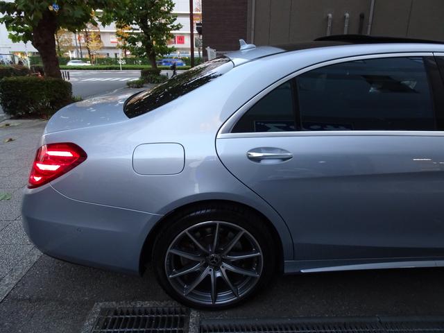 Ｓクラス Ｓ５６０ｅロング　ＡＭＧラインプラス　禁煙車　ガレージ保管車　走行２７７１６キロ　ダイヤモンドシルバー色　ＨＤＤナビＴＶ　全周囲カメラ　黒革ベンチレーション　サンルーフ　電動ゲート　ドラレコ　エアサス　シートマッサージ（30枚目）