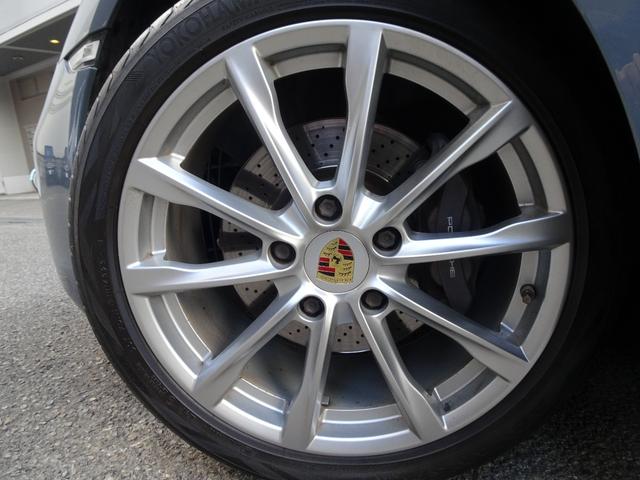 ７１８ケイマン ７１８ケイマン　スポーツクロノパッケージ　１オーナー　禁煙車　メンテナンス記録簿１１枚完備　車検整備付き　白黒コンビ本革シートヒーター　ナビ　バックカメラ　前後センサー　前後ドラレコ　スポーツエグゾーストシステム（14枚目）