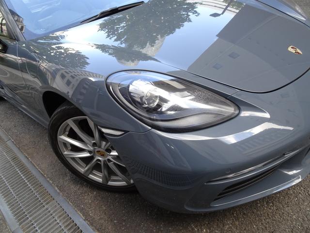 ７１８ケイマン ７１８ケイマン　スポーツクロノパッケージ　１オーナー　禁煙車　メンテナンス記録簿１１枚完備　車検整備付き　白黒コンビ本革シートヒーター　ナビ　バックカメラ　前後センサー　前後ドラレコ　スポーツエグゾーストシステム（19枚目）