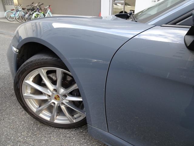 ７１８ケイマン ７１８ケイマン　スポーツクロノパッケージ　１オーナー　禁煙車　メンテナンス記録簿１１枚完備　車検整備付き　白黒コンビ本革シートヒーター　ナビ　バックカメラ　前後センサー　前後ドラレコ　スポーツエグゾーストシステム（32枚目）