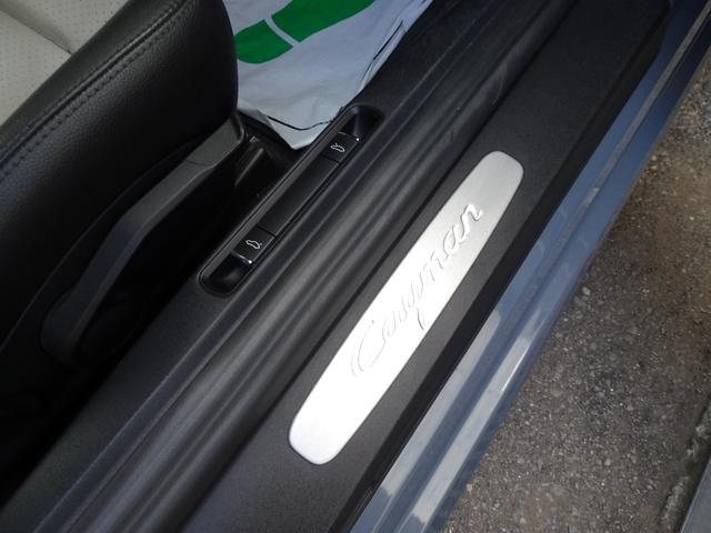 ７１８ケイマン ７１８ケイマン　スポーツクロノパッケージ　１オーナー　禁煙車　メンテナンス記録簿１１枚完備　車検整備付き　白黒コンビ本革シートヒーター　ナビ　バックカメラ　前後センサー　前後ドラレコ　スポーツエグゾーストシステム（40枚目）