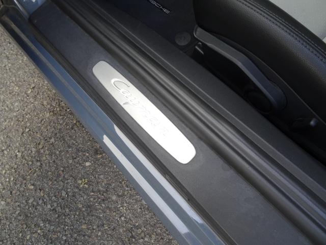 ７１８ケイマン ７１８ケイマン　スポーツクロノパッケージ　１オーナー　禁煙車　メンテナンス記録簿１１枚完備　車検整備付き　白黒コンビ本革シートヒーター　ナビ　バックカメラ　前後センサー　前後ドラレコ　スポーツエグゾーストシステム（45枚目）