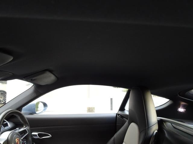 ７１８ケイマン ７１８ケイマン　スポーツクロノパッケージ　１オーナー　禁煙車　メンテナンス記録簿１１枚完備　車検整備付き　白黒コンビ本革シートヒーター　ナビ　バックカメラ　前後センサー　前後ドラレコ　スポーツエグゾーストシステム（47枚目）