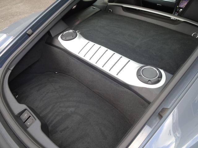 ７１８ケイマン ７１８ケイマン　スポーツクロノパッケージ　１オーナー　禁煙車　メンテナンス記録簿１１枚完備　車検整備付き　白黒コンビ本革シートヒーター　ナビ　バックカメラ　前後センサー　前後ドラレコ　スポーツエグゾーストシステム（64枚目）