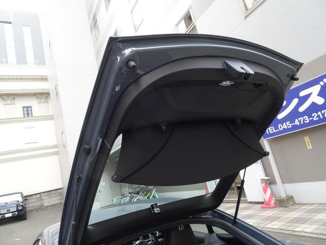 ７１８ケイマン ７１８ケイマン　スポーツクロノパッケージ　１オーナー　禁煙車　メンテナンス記録簿１１枚完備　車検整備付き　白黒コンビ本革シートヒーター　ナビ　バックカメラ　前後センサー　前後ドラレコ　スポーツエグゾーストシステム（66枚目）